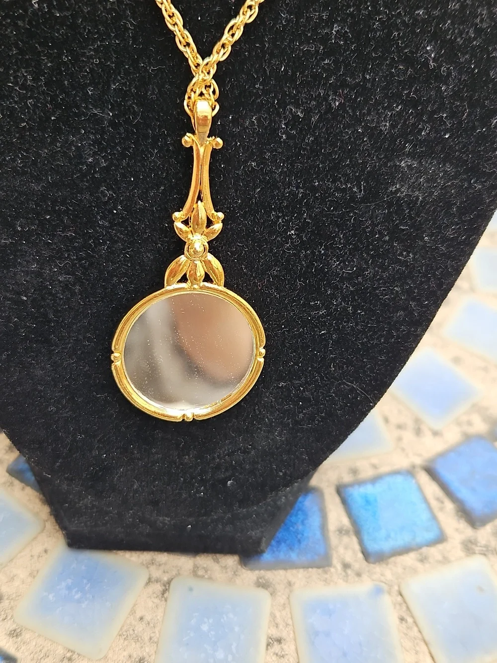 Goldtone Flower Faux Pearl Mirror Necklace - Picture 3 of 4
